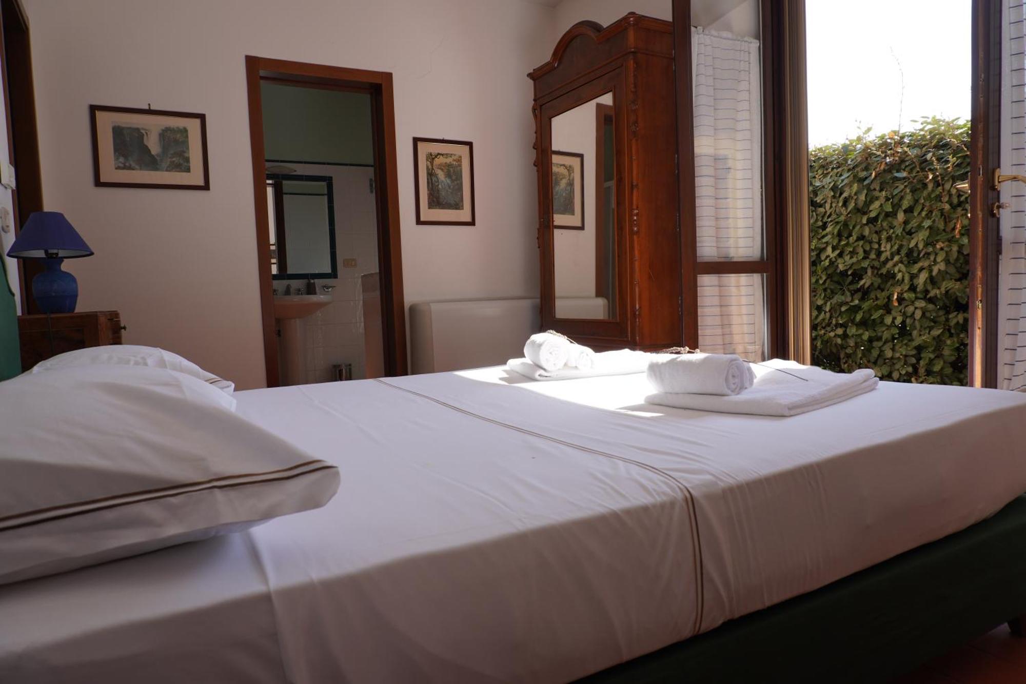 Agriturismo Podere Santa Virginia アルビニア エクステリア 写真